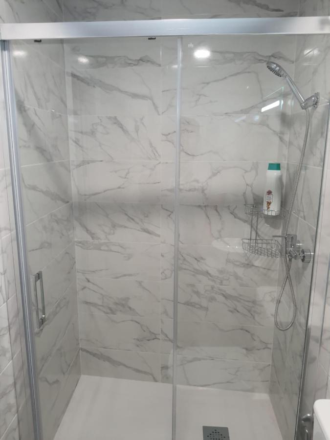 Fantastico Piso A 5 Minutos De La Estacion De Bus Y Tren A Metros De La Playa Apartment Malaga Exterior photo