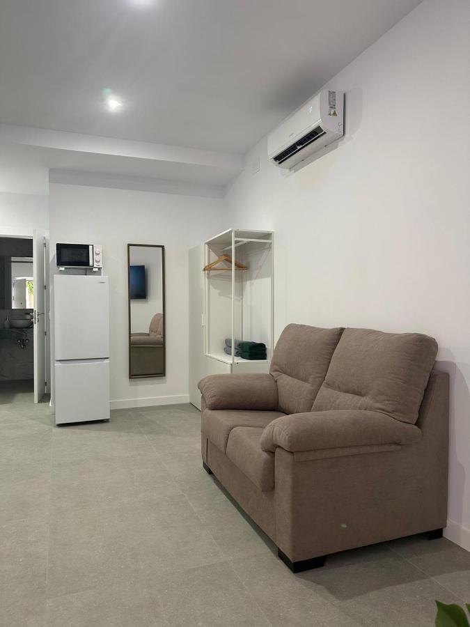Fantastico Piso A 5 Minutos De La Estacion De Bus Y Tren A Metros De La Playa Apartment Malaga Exterior photo